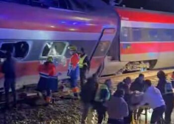 സ്പെയിനിൽ അതിവേ​ഗ ട്രെയിനുകൾ തമ്മിൽ കൂട്ടിയിടിച്ച് വൻ അപകടം: 39 മരണം, 73 പേർക്ക് പരിക്ക്!! രണ്ട് ട്രെയിനുകളിലുമായി ഏകദേശം അഞ്ഞൂറോളം യാത്രക്കാർ, ദുരന്തത്തിൽ ദു:ഖം രേഖപ്പെടുത്തി പ്രധാനമന്ത്രി പെഡ്രോ സാഞ്ചസ്