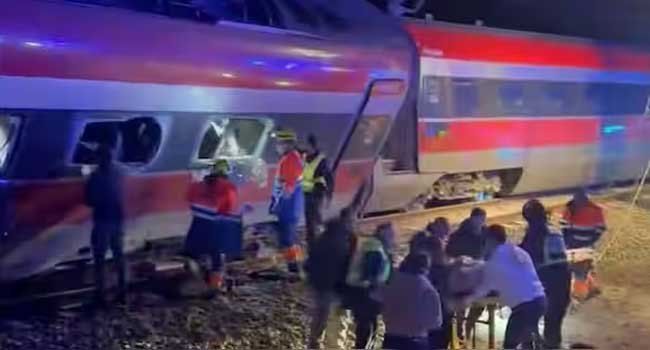 സ്പെയിനിൽ അതിവേ​ഗ ട്രെയിനുകൾ തമ്മിൽ കൂട്ടിയിടിച്ച് വൻ അപകടം: 39 മരണം, 73 പേർക്ക് പരിക്ക്!! രണ്ട് ട്രെയിനുകളിലുമായി ഏകദേശം അഞ്ഞൂറോളം യാത്രക്കാർ, ദുരന്തത്തിൽ ദു:ഖം രേഖപ്പെടുത്തി പ്രധാനമന്ത്രി പെഡ്രോ സാഞ്ചസ്