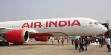 പ്രവാസികളെ പ്രതിസന്ധിയിലാക്കി ദുബായ്-കൊച്ചിയിലേക്കുള്ള എയര്‍ ഇന്ത്യ വിമാന സര്‍വീസ് അവസാനിപ്പിക്കാനൊരുങ്ങുന്നു; പകരം എയര്‍ ഇന്ത്യാ എക്‌സപ്രസ് വരും;  പല പ്രീമിയം സൗകര്യങ്ങളും യാത്രക്കാര്‍ക്ക് നഷ്ടമാകും