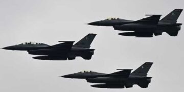 സുഡാനുമായി 1.5 ബില്യൺ ഡോളറിന്റെ ആയുധ കരാറുമായി പാക്കിസ്ഥാൻ, സൈനിക സഹായം നിർണായകമാകും, സൗദി സാമ്പത്തിക പിന്തുണ നൽകാൻ സാധ്യതയെന്ന് പാക് വ്യോമസേനയിലെ മുൻ ഉന്നത ഉദ്യോഗസ്ഥൻ, ബംഗ്ലാദേശുമായി ചർച്ച തുടങ്ങി