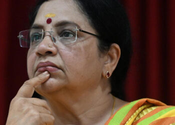 കുറ്റം ചെയ്തവർ ശിക്ഷിക്കപ്പെടണം, നിരപരാധിക്ക് നീതി കിട്ടണം, ഒരു  ആരോപണം വൈറലായപ്പോള്‍ ഒരു ജീവിതമാണ് മൗനമായി തകര്‍ന്നത്, ആ പെണ്ണും തെറി വിളിച്ചവരും അയാളുടെ മരണത്തിന് ഉത്തരവാദികളാണ്- ഭാഗ്യലക്ഷ്മി