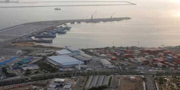 ഇന്ത്യയ്ക്ക് വഴിമുടക്കിയായി ട്രംപ് വീണ്ടും!! ഇത്തവണ ചെക്ക് വയ്ക്കുന്നത് ചബഹാറിന്, പാക്കിസ്ഥാനെ മുട്ടാതെ ഇറാനിലൂടെ അറബിക്കടലിലേക്കുള്ള ഇന്ത്യയുടെ നേരിട്ടുള്ള ഏക കടൽ വാതിൽ അടയ്ക്കാനുള്ള ശ്രമത്തിൽ അമേരിക്ക, ഉപരോധ ഇളവ് ഏപ്രിൽ 26 വരെ മാത്രം, കത്ത് കിട്ടി ബോധിച്ചതായി കേന്ദ്രം, വാഷിങ്ടണുമായി ചർച്ച തുടരുന്നു