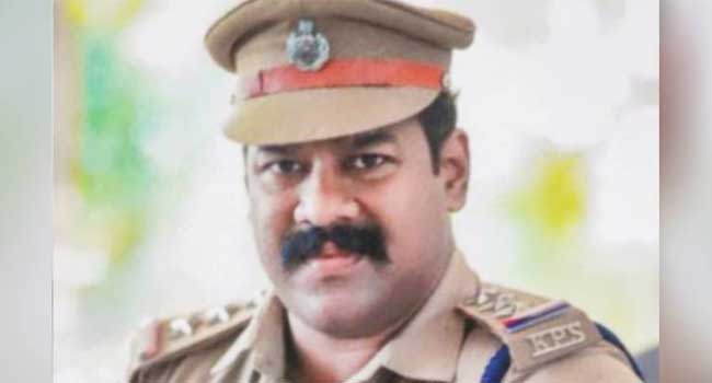 13 കാരിയോ​ട് അപമര്യാദയായി പെരുമാറിയ പോക്സോ കേസ് പ്രതിക്ക് ജാമ്യം നിന്നത് സൈബർ സെൽ സിഐ, അയൽക്കാരൻ, ശങ്കരൻകുട്ടി തെറ്റ് ചെയ്തിട്ടില്ല എന്ന ബോധ്യത്തിലാണ് സഹായം നൽകിയതെന്ന് പ്രതികരണം, പണി പാളിയതോടെ ജാമ്യത്തിൽ നിന്ന് പിന്മാറി തടിയൂരി സിഐ സുനിൽ കൃഷ്ണൻ