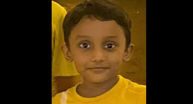 വീടുപണിക്കായി ചാരിവച്ചിരുന്ന ജനൽകട്ടിള തെന്നി ദേഹത്തുവീണു, ഒന്നാം ക്ലാസുകാരന് ദാരുണാന്ത്യം, കട്ടിള പതിച്ചത് കുട്ടിയുടെ തലയിൽ