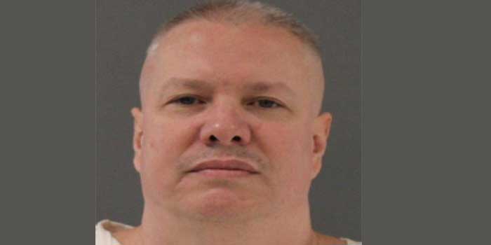 താൻ ഇനി ഡാരൻ കെയിനൊപ്പം ജീവിക്കാൻ ആഗ്രഹിക്കുന്നതായി കാമുകി, പുറത്തുപോയി തോക്കുമായെത്തിയ മുൻ കാമുകൻ ആദ്യം യുവതിയുടെ ആൺസുഹൃത്തിനെ കൊലപ്പെടുത്തി, രക്ഷപ്പെടാൻ ശ്രമിച്ച കാമുകിടെ മുഖത്ത് വെടിവെച്ചു!!1 998 ലെ ഇരട്ടക്കൊലക്കേസിൽ ഈ വർഷത്തെ ആദ്യ വധശിക്ഷ നടപ്പാക്കി ടെക്‌സസ്, കഴിഞ്ഞ വർഷം നടത്തിയത് 47 വധശിക്ഷകൾ