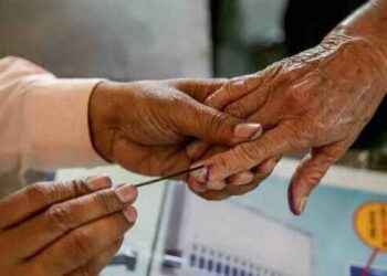 നിയമസഭാ തെരഞ്ഞെടുപ്പ് ഏപ്രിൽ രണ്ടാം വാരത്തോടെ, ഒറ്റഘട്ടമായി… കേന്ദ്ര തെരഞ്ഞെടുപ്പ് കമ്മീഷൻ കേരളം സന്ദർശിക്കുക അടുത്തമാസം, മൂന്നാം ഊഴം ഉറപ്പാക്കാൻ സിപിഎം, എംഎൽഎ- മന്ത്രിമാർക്ക് നിശ്ചയിച്ച ടേം വ്യവസ്ഥയിൽ ഇളവ്?