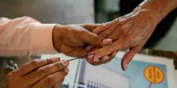 നിയമസഭാ തെരഞ്ഞെ‌ടുപ്പ് ഏപ്രിൽ രണ്ടാം വാരത്തോ‌ടെ, ഒറ്റഘട്ടമായി… കേന്ദ്ര തെരഞ്ഞെടുപ്പ് കമ്മീഷൻ കേരളം സന്ദർശിക്കുക അടുത്തമാസം, മൂന്നാം ഊഴം ഉറപ്പാക്കാൻ സിപിഎം, എംഎൽഎ- മന്ത്രിമാർക്ക് നിശ്ചയിച്ച ടേം വ്യവസ്ഥയിൽ ഇളവ്?