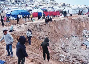 ഇസ്രയേൽ വ്യോമാക്രമണത്തിൽ ഹമാസ് ആന്റി ടാങ്ക് മിസൈൽ വിഭാ​ഗം തലവൻ, ആയുധ നിർമ്മാണ വിഭാഗം മേധാവി ഉൾപെടെ 14 പേർ കൊല്ലപ്പെട്ടു, കൊല്ലപ്പെട്ടവരിൽ ടെന്റ് ക്യാമ്പിലുണ്ടായിരുന്ന കുട്ടികളും!! ഇരകൾ രക്ഷാപ്രവർത്തകർക്ക് എത്താൻ കഴിയാത്ത പ്രദേശങ്ങളിൽ കുടുങ്ങിക്കിടക്കുന്നു, ‘ബോർഡ് ഓഫ് പീസ്’ അടുത്തയാഴ്ച പ്രഖ്യാപിക്കാനൊരുങ്ങി ട്രംപ്