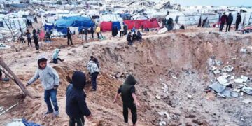 ഇസ്രയേൽ വ്യോമാക്രമണത്തിൽ ഹമാസ് ആന്റി ടാങ്ക് മിസൈൽ വിഭാ​ഗം തലവൻ, ആയുധ നിർമ്മാണ വിഭാഗം മേധാവി ഉൾപെടെ 14 പേർ കൊല്ലപ്പെട്ടു, കൊല്ലപ്പെട്ടവരിൽ ടെന്റ് ക്യാമ്പിലുണ്ടായിരുന്ന കുട്ടികളും!! ഇരകൾ രക്ഷാപ്രവർത്തകർക്ക് എത്താൻ കഴിയാത്ത പ്രദേശങ്ങളിൽ കുടുങ്ങിക്കിടക്കുന്നു, ‘ബോർഡ് ഓഫ് പീസ്’ അടുത്തയാഴ്ച പ്രഖ്യാപിക്കാനൊരുങ്ങി ട്രംപ്