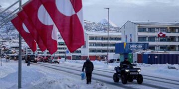 ആലുവചാണ്ടിയുടെ റോളിൽ ഡോണാൾഡ് ട്രംപ്!! മോഹവില വാ​ഗ്ദാനം ചെയ്തു, ഡെൻമാർക്ക് മൈൻഡ് ചെയ്തില്ല, ഇനി കയ്യൂക്കിന്റെ വഴി, നാറ്റോ രാജ്യങ്ങൾക്ക് പുല്ലുവില!! പക്ഷെ നാറ്റോ അമേരിക്കയ്ക്ക് പകരം റഷ്യയുമായി കൈകോർക്കാൻ തീരുമാനിച്ചാൽ…