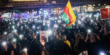 ഇറാൻ സംഘർഷം: ഇസ്രയേലിലേക്കുള്ള യാത്രകൾ ഒഴിവാക്കാനാവശ്യപ്പെട്ട് കേന്ദ്രസർക്കാർ; ഇസ്രയേലിലുള്ള ഇന്ത്യക്കാരോട് ജാ​ഗ്രത പാലിക്കാനും നിർദ്ദേശം