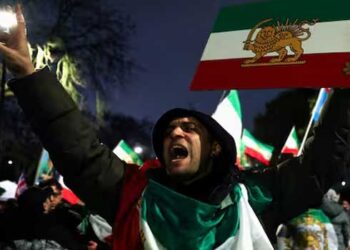 ഇറാനിൽ പുറംലോകവുമായുള്ള ബന്ധം കുറയ്ക്കാൻ നീക്കം? ആഗോളതലത്തിൽ സ്ഥിരമായ ഇന്റർനെറ്റ് ഷട്ട്ഡൗണിലേക്ക്, പദ്ധതി നടപ്പിലായാൽ ഭരണകൂടം അംഗീകരിച്ചവർക്ക് മാത്രം ഇന്റർനെറ്റ്…