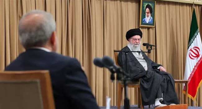 ‘ഖമേനിയെ തൊട്ടുകളിച്ചാൽ പൂർണയുദ്ധം’, ട്രംപിന് ഇറാന്റെ മുന്നറിയിപ്പ്, ഇറാനിലെ സാമ്പത്തിക പ്രതിസന്ധിക്ക് കാരണം യുഎസും അതിന്റെ സഖ്യകക്ഷികളും ഏർപ്പെടുത്തിയ മനുഷ്യത്വരഹിതമായ ഉപരോധങ്ങളും ദീർഘകാല ശത്രുതയും- മസൂദ് പെസെഷ്‌കിയാൻ