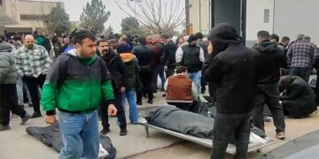 ഇറാനിൽ പ്രതിഷേധക്കാർക്കു നേരെ ഖമേനിയുടെ ക്രൂര വിനോദം, കൊടുംതണുപ്പിൽ ന​ഗ്നരാക്കി ശരീരത്തിലേക്ക് പൈപ്പിൽ വെള്ളം ചീറ്റിക്കും, തിരിച്ചറിയാത്ത വസ്തുക്കൾ സിറിഞ്ച് ഉപയോഗിച്ച് ഇവരുടെ ശരീരത്തിൽ കുത്തിവെക്കും, തെരുവുകളിൽ മൃതദേഹങ്ങൾ കുമിഞ്ഞുകൂടുന്നു, കറുത്ത ബാഗുകളാക്കി അടുക്കിവെച്ചിരിക്കുന്ന മൃതദേഹങ്ങളിൽ നിന്ന് തങ്ങളുടെ ഉറ്റവരെ തിരയുന്നവർ… ദയനീയം ഇറാനിലെ സ്ഥിതി