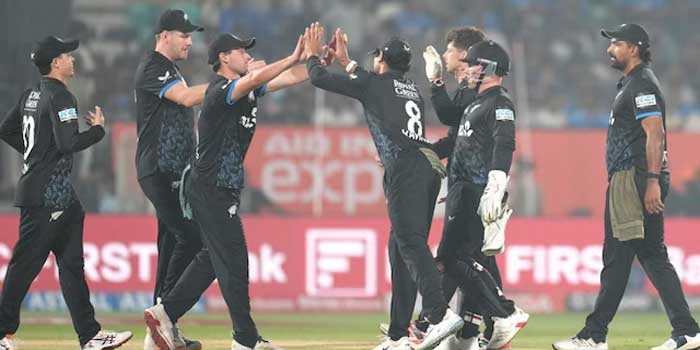 കിവീസിനെ വിറപ്പിച്ച് ദുബെ, 15 പന്തിൽ 50… 23 പന്തിൽ 65, കളിയുടെ ​ഗതിമാറ്റിമറിച്ച റണ്ണൗട്ടിൽ ന്യൂസിലൻഡിന് 50 റൺസിന്റെ ആദ്യ ജയം, ഇന്ത്യൻ നിരയിൽ രണ്ടക്കം കണ്ടത് മൂന്നുപേർ മാത്രം