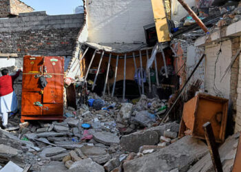 വിവാഹ ആഘോഷത്തിനിടെ സ്ഫോടനം, വരനും വധുവും ഉള്‍പ്പെടെ എട്ട് പേര്‍ക്ക് ദാരുണാന്ത്യം, നിരവധി പേര്‍ക്ക് പരിക്ക്, സ്ഫോടനമുണ്ടായത് വീട്ടിലെ സല്‍ക്കാര വേദിയില്‍