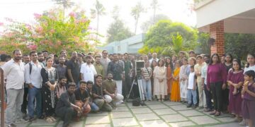 ചിരിപ്പിച്ച് പ്രണയിക്കാൻ നിവിൻ പോളിയും മമിതയും; ‘ബത്‍ലഹേം കുടുംബ യൂണിറ്റ്’ ചിത്രീകരണം തുടങ്ങി