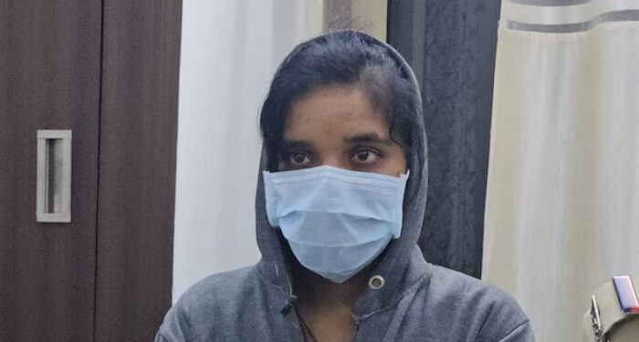 പ്രണയ ബന്ധം എതിര്‍ത്തതിലുള്ള വൈരാഗ്യം,  രാത്രി ഭക്ഷണം കഴിച്ച് കിടന്ന മാതാപിതാക്കളെ  ഉയര്‍ന്ന് ഡോസ് മരുന്ന് കുത്തി വച്ച് കൊന്ന് മകള്‍, കൊല ചെയ്യാന്‍ ആശുപത്രിയില്‍ നിന്ന് കവര്‍ന്നത് നാല് കുപ്പി മരുന്നുകള്‍, നഴ്സായ 20കാരി അറസ്റ്റില്‍