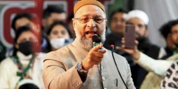 ‘യു ക്യാൻ… ട്രംപിന് കഴിയുമെങ്കിൽ, മോദിജീ, നിങ്ങൾക്കും അതിന് കഴിയും’…ഞമ്മള് കേട്ടത് ട്രംപിന്റെ സേന മഡുറോയെ പിടികൂടി അമേരിക്കയിലേക്ക് കൊണ്ടുപോയെന്നാണ്… ട്രംപിന് മഡുറോയെ അയാളുടെ രാജ്യത്തുനിന്ന് തട്ടിക്കൊണ്ടുപോകാൻ കഴിയുമെങ്കിൽ, നിങ്ങൾക്ക് പാക്കിസ്ഥാനിൽ പോയി 26/11 ഭീകരാക്രമണ സൂത്രധാരനെ ഇന്ത്യയിലേക്ക് കൊണ്ടുവരാൻ കഴിയും- ഒവൈസി