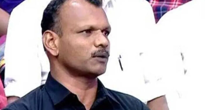 ആദ്യത്തെ തന്ത്രി കാമിനി മൂലം ജയിലിലായി !!! ഇതിപ്പോ രണ്ടാമത്തെ തന്ത്രി സ്വര്ണം മോഷ്ടിച്ചും പിടിയിലായി, പോരാത്തതിന് ദേവസ്വം ബോര്ഡിലെ രണ്ട് പ്രസിഡന്റുമാരും കള്ളന്മാര്, ശബരിമല നിര്മ്മിച്ചത് മല അരയ സമുദായമാണ്, അതിനാല് താന്ത്രികാവകാശവും തങ്ങള്ക്ക് നല്കണമെന്ന് മല അരയ മഹാസഭ സംസ്ഥാന ജനറൽ സെക്രട്ടറി