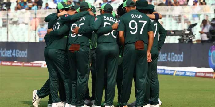 എന്തൊക്കെയായിരുന്നു മലപ്പുറം കത്തി, അമ്പും വില്ലും… എന്നിട്ടോ ഐസിസി ചെറിയോരു ഈർക്കിൽ എടുക്കുമെന്ന് പറഞ്ഞതേ ദേണ്ടേ ലോകകപ്പ് ടീമിനേയുെം പ്രഖ്യാപിച്ച് പാക്കിസ്ഥാൻ റൗഫും റിസ്‌വാനും പുറത്ത്, ബാബർ അസമും ഷഹീൻ അഫ്രീദിയും ടീമിൽ