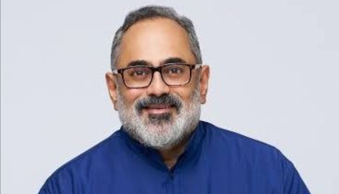 സ്വര്ണക്കൊള്ളയ്ക്കു പിന്നില് സിപിഎം കുറുവസംഘം, തന്ത്രിയുടെ അറസ്റ്റ് ജനങ്ങളുടെ ശ്രദ്ധ തിരിക്കാന്, മന്ത്രിയെ ചോദ്യം ചെയ്തിട്ടും എന്തുകൊണ്ട് അറസ്റ്റ് ചെയ്യുന്നില്ല ? സ്വര്ണം സംരക്ഷിക്കേണ്ടത് തന്ത്രിയല്ല ദേവസ്വം ബോര്ഡാണ്, മകരവിളക്കിന് പ്രതിഷേധ സമരം സംഘടിപ്പിക്കുമെന്ന് രാജീവ് ചന്ദ്രശേഖര്