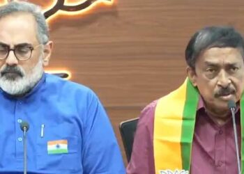 ‘ദ്രവിച്ച ആശയങ്ങൾക്ക് ഇനി പ്രസക്തിയില്ല, ബിജെപി വർഗീയവാദികളാണെന്നാണ് പറയുന്നത്, നിർഭാഗ്യവശാൽ എന്റെ പാർട്ടി കുറച്ചു മാസങ്ങളായി നടത്തി വരുന്നത് വർഗീയ വിഭജനത്തിന് വേണ്ടിയുള്ള ശ്രമങ്ങളാണ്… ബിജെപിയുടെ വികസന ആശയങ്ങളിൽ പ്രതീക്ഷ, ഇനി മുതൽ ശബ്ദിക്കുക ബിജെപിക്കുവേണ്ടി മാത്രം’!! ചാനൽ ചർച്ചകളിലെ സജീവ ഇടതുശബ്ദം റെജി ലൂക്കോസ് ബിജെപിയിൽ