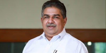 തിരഞ്ഞെടുപ്പ് തിരിച്ചടിയിൽ സിപിഎമ്മിന്റെ ലെവൽ തെറ്റിയിരിക്കുകയാണ്, കമ്മ്യൂണിസ്റ്റ് പാർട്ടിയാണ്  കേരളത്തില്‍ വര്‍ഗീയത ഉണ്ടാക്കുന്നത്,   ലീഗിനെ പ്രകോപിപ്പിക്കുകയാണ് ഇവരുടെ ലക്ഷ്യം, സ്ഥാനാർത്ഥികളുടെ പേര് നോക്കിയാണോ കാര്യങ്ങള്‍ നിശ്ചയിക്കേണ്ടത്? ബിജെപി പോലും മുസ്ലിം സ്ഥാനാർത്ഥികളെ മത്സരിപ്പിക്കുന്നത് അറിയില്ലേ ? സജി ചെറിയാനെതിരെ വിമര്‍ശനവുമായി മുസ്‌ലിം ലീഗ്