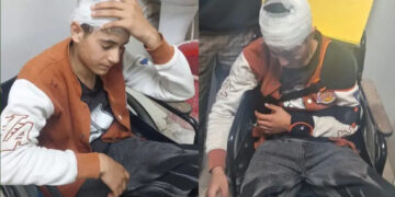 മുസ്ലിം വേട്ട തുടര്ന്ന് ബിജെപി, ഷാള് വില്ക്കാനെത്തിയ 18 കാരനെ ക്രൂരമായി മര്ദിച്ച് ഹിന്ദുത്വ പ്രവര്ത്തകര്, ഇരുമ്പുകമ്പി കൊണ്ട് തലയടിച്ചുപൊട്ടിച്ചു, ഇടത് കൈ അടിച്ചൊടിച്ചു, രക്തം വാര്ന്നൊഴുകിയ യുവാവ് ഗുരുതര പരിക്കുകളുമായി ആശുപത്രിയില്