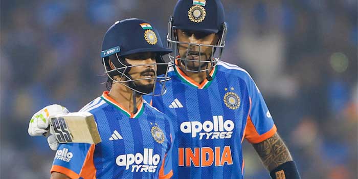 ‘സ്കൈ’യെ തിരിച്ചുകിട്ടിയേ… ന്യൂസിലൻഡിനെ വെറും കാഴ്ചക്കാരാക്കി ക്യാപ്റ്റന്റെ വെടിക്കെട്ട് (37 പന്തിൽ 82*), കൺനിറയെ ബാറ്റിങ് വിരുന്നൊരുത്തി ഇഷാൻ കിഷൻ… രണ്ടാം ട്വന്റി20യിൽ ഇന്ത്യയ്ക്ക് ഏഴുവിക്കറ്റിന്റെ തകർപ്പൻ ജയം