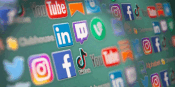 16 വയസിൽ താഴെയുള്ള കുട്ടികൾ സോഷ്യൽ മീഡിയ ഉപയോഗിക്കുന്നത് തടയാനുള്ള നിയമ നിർമ്മാണത്തിനൊരുങ്ങി ഗോവ സർക്കാർ; സമാന നീക്കവുമായി ആന്ധ്രാപ്രദേശും