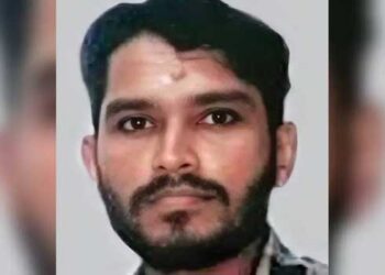 ജീവിതത്തിനും മരണത്തിനുമിടയിലുള്ള നൂൽപാലത്തിലൂടെ ആറുമാസം, ഇതിനിടയിൽ ഒരു സന്തോഷവാർത്തയെത്തി, തനിക്കൊരു മകൻ പിറന്നു, പക്ഷെ അതൊന്നും ആ അച്ഛൻ അറിഞ്ഞില്ല, ഒടുവിൽ അവനെ ഒരു നോക്ക് കാണാനാകാതെ യാത്രയായി, കടക്കരപ്പള്ളി സ്വദേശിയായ യുവാവിന്റെ ജീവനെടുത്തത് ദേശീയപാത നിർമാണത്തിനായി പൊളിച്ചിട്ട റോ‍ഡിലെ കുഴി…