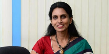 അനുവാദമില്ലാതെ ഹെൽത്ത് ഇൻസ്പെക്ടറുടെ കാര്യാലയത്തില്‍ അതിക്രമിച്ചു കയറി, ചെയ്തത് ചട്ടലംഘനം, ആര്‍ ശ്രീലേഖയ്ക്കെതിരെ അന്വേഷണം,