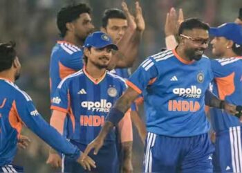 സഞ്ജു ഇന്ന് കളിക്കളത്തിൽ മാറ്റുകൊണ്ട് മറുപടി നൽകുമോ? ഈ മത്സരം നിർണായകം!! ടോസ് നേടിയ ഇന്ത്യ കിവീസിനെ ബാറ്റിങ്ങിനയച്ചു, അർഷ്‌ദീപിനും വരുണിനും വിശ്രമം, ബുമ്ര ടീമിൽ