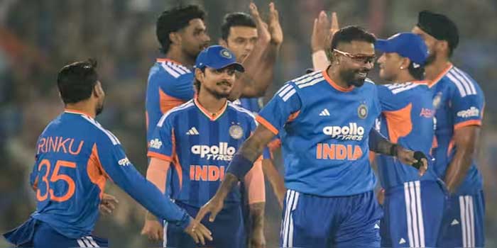 സഞ്ജു ഇന്ന് കളിക്കളത്തിൽ മാറ്റുകൊണ്ട് മറുപടി നൽകുമോ? ഈ മത്സരം നിർണായകം!! ടോസ് നേടിയ ഇന്ത്യ കിവീസിനെ ബാറ്റിങ്ങിനയച്ചു, അർഷ്‌ദീപിനും വരുണിനും വിശ്രമം, ബുമ്ര ടീമിൽ