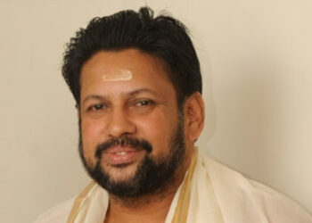 ദേഹാസ്വാസ്ഥ്യം, തന്ത്രി  കണ്ഠര് രാജീവര്‍ ആശുപത്രിയില്‍, കനത്ത പൊലീസ് കാവല്‍