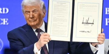 പുതിയ സംഘടന ട്രംപിന്റെ പുതിയ ഉടായിപ്പോ? ഗാസയിലെ സമാധാനത്തിനെന്ന പേരിൽ തുടങ്ങിയ ബോർഡ് ഓഫ് പീസിന്റെ ഔദ്യോഗിക ചാർട്ടറിൽ ഗാസയെക്കുറിച്ച് പരാമർശങ്ങളില്ല!! ക്ഷണം നിരസിച്ച ഫ്രാൻസിന് ട്രംപിന്റെ വക 200% താരിഫ് ഭീഷണി, വിട്ടുനിന്ന് ഇന്ത്യ, വിശ്വാസ്യത ചോദ്യം ചെയ്ത് അന്താരാഷ്ട്ര സമൂഹം