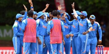 സൂപ്പർ സിക്സിൽ സിംബാബ്‌വെയുടെ മടയിൽ കയറി കുഞ്ഞെറുക്കൻമാരു‌ടെ ‘സിക്സി’ന്റെ കളി… ആറു ബോളിൽ 6 വിക്കറ്റ്!! എറിഞ്ഞിട്ട് ഉദ്ധവും ആയുഷും, മൂന്നാം അതിവേ​ഗ അർധ സെഞ്ചുറി കുറിച്ച് വൈഭവ്, അഞ്ചാമനായെത്തി അപരാജിയ സെഞ്ചുറി കുറിച്ച് വിഹാൻ (109*), സിംബാബ്‌വെയ്‌ക്കെതിരെ 204 റൺസിന്റെ പ‌ടുകൂറ്റൻ ജയം, ഇംഗ്ലണ്ടിനെ പിന്തള്ളി പട്ടികയിൽ ഇന്ത്യ ഒന്നാമത്