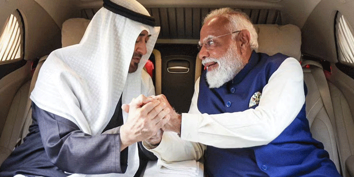 പാക്കിസ്ഥാന്റെ പദ്ധതി പാളി; ഇസ്‌ലാമാബാദ് വിമാനത്താവളം യുഎഇ ഏറ്റെടുക്കില്ല;  യുഎഇ പ്രസിഡന്റ് ഷെയ്ഖ് മുഹമ്മദ് ബിൻ സായിദ് അൽ നഹ്യാന്റെ ഇന്ത്യാ സന്ദർശനത്തിനു പിന്നാലെ ഈ നീക്കം