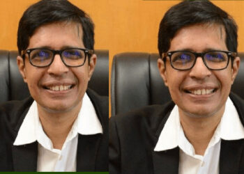 അഭിനന്ദനങ്ങൾ… ഗോമൂത്രത്തെക്കുറിച്ച്  ഗവേഷണം നടത്തിയ നിങ്ങളെ രാഷ്ട്രം അംഗീകരിക്കുന്നു… വി. കാമകോടിക്ക് പത്മശ്രീ നല്‍കിയതിനെതിരെ വ്യാപക വിമര്‍ശനം