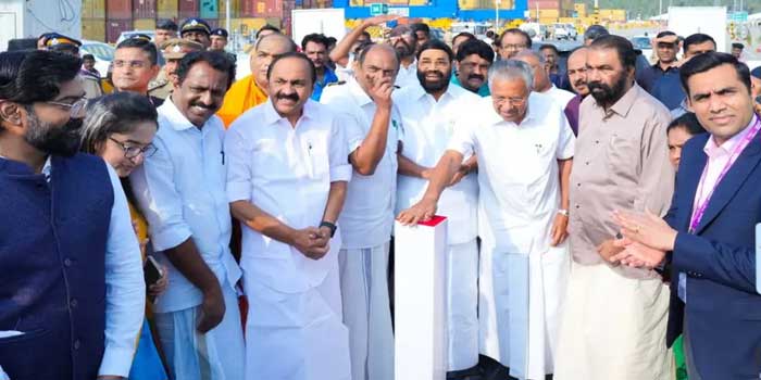 വിഴിഞ്ഞം വിസ്മയമായി മാറി, 2028- ഓടെ വിഴിഞ്ഞം പൂർണ സജ്ജമാകും- മുഖ്യമന്ത്രി!! രണ്ടാംഘട്ട നിർമാണ പ്രവർത്തനങ്ങൾക്ക് തുടക്കം