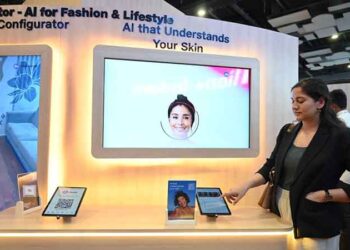 ഡിജിറ്റല്‍ വാര്‍ഡ്രോബും ചര്‍മ്മസംരക്ഷണവും; എഐ സമ്മിറ്റിലെ ജിയോ പവിലിയന്‍ പുതുവിപ്ലവത്തിന്റെ സൂചന ഫാഷന്‍, ബ്യൂട്ടി വ്യവസായം എങ്ങനെ ഡാറ്റ അധിഷ്ഠിതമാക്കാമെന്നതിന്റെ മികച്ച ഉദാഹരണമായിരുന്നു എഐ ഇന്ത്യ സമ്മിറ്റിലെ ജിയോ പവിലിയന്‍