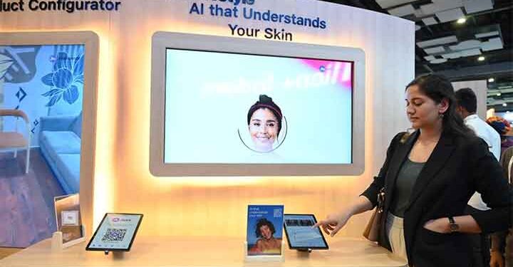 ഡിജിറ്റല് വാര്ഡ്രോബും ചര്മ്മസംരക്ഷണവും; എഐ സമ്മിറ്റിലെ ജിയോ പവിലിയന് പുതുവിപ്ലവത്തിന്റെ സൂചന ഫാഷന്, ബ്യൂട്ടി വ്യവസായം എങ്ങനെ ഡാറ്റ അധിഷ്ഠിതമാക്കാമെന്നതിന്റെ മികച്ച ഉദാഹരണമായിരുന്നു എഐ ഇന്ത്യ സമ്മിറ്റിലെ ജിയോ പവിലിയന്