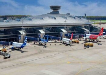 ഒരു മണിക്കൂറിനുള്ളിൽ റഷ്യ വെടിവെച്ചിട്ടത് 11 യുക്രെയ്ൻ ഡ്രോണുകൾ!! മോസ്കോയിലെ നാല് അന്താരാഷ്ട്ര വിമാനത്താവളങ്ങൾ അടച്ചു, യുക്രൈൻ ഡ്രോൺ ആക്രമണം തുടർക്കഥയാക്കുകയാണ്- റഷ്യ… മറുപണി കൊടുത്ത് റഷ്യയും- യുക്രെയ്ൻ നഗരങ്ങളിലേക്ക് മിസൈലുകളും ഡ്രോണുകളും ഉപയോഗിച്ച് വ്യാപക ആക്രമണം