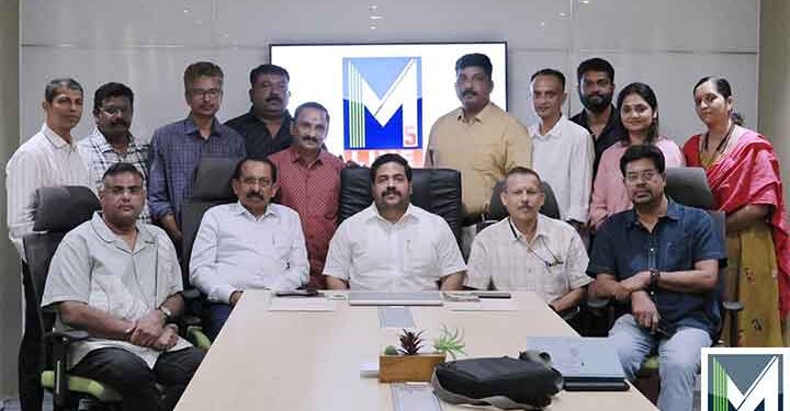 സാറ്റലൈറ്റ്  ന്യൂസ്‌ ചാനലായ എം ഫൈവ് ലൈവിൽ (M5 Live) ചീഫ് എഡിറ്ററായി ശ്രീ. ആർ. അജിത്ത് കുമാറിനും ന്യൂസ്‌ ഡയറക്ടറായി ശ്രീ. ജി. കെ. സുരേഷ് ബാബുവിനും നിയമനം.