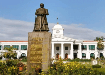 കേരളീയനാണെന്ന് തെളിയിക്കാൻ നേറ്റിവിറ്റി സർട്ടിഫിക്കറ്റിന് പകരം നേറ്റിവിറ്റി കാർഡ്; മന്ത്രി സഭായോ​ഗം അം​ഗീകാരം നൽകി; വിദേശപൗരത്വം സ്വീകരിച്ചവർക്ക് നേറ്റിവിറ്റി കാർഡിന് അർഹതയുണ്ടായിരിക്കില്ല