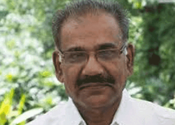 ‘ആനക്കൊമ്പ് കത്തിച്ച് ചാരം വിപണനം ചെയ്യാനാവുമോയെന്ന സാധ്യത പരിശോധിച്ചുവരികയാണ്; ചർച്ച ചെയ്ത് തീരുമാനിക്കും; വനം വകുപ്പിന്റെ കൈവശം 260 കോടി രൂപയുടെ ആനക്കൊമ്പുകളുണ്ട്’: മന്ത്രി എ.കെ. ശശീന്ദ്രൻ