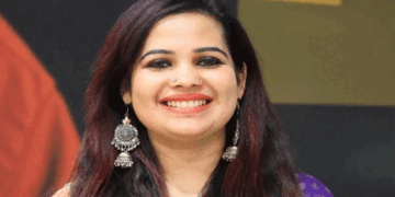 എഴുത്തുകാരൻ വി.ആർ. സുധീഷ് നൽകിയ മാനനഷ്ടക്കേസ്;  കോടതിയിൽ ഹാജരായി എം.എ. ഷഹനാസ്