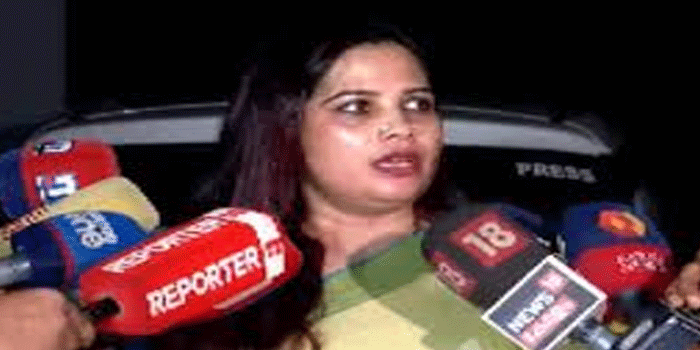 ‘ഞാനും കുടുംബവും ആത്മഹത്യയുടെ വക്കിൽ, നീതിയും സംരക്ഷണവും വേണം’; രാഹുൽ മാങ്കൂട്ടത്തിലിന്റെ അനുയായികൾക്കെതിരെ മാനനഷ്ടത്തിനും പീഡനത്തിനും സൈബർ ആക്രമണത്തിനും മുഖ്യമന്ത്രിയ്ക്ക് പരാതി നൽകി  എംഎ ഷഹനാസ്