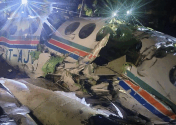 റാഞ്ചിയിൽ നിന്നും ഡൽഹിയിലേയ്ക്ക് പോയ എയർ ആംബുലൻസ് തകർന്നു വീണു; യാത്രക്കാരായ ഏഴുപേരും മരിച്ചു; ദാരുണ സംഭവം ജാർഖണ്ഡിലെ ഛത്ര ജില്ലയിൽ